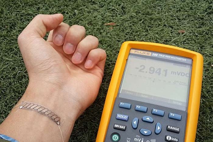 Generate Electricity from Body Heat with Thermoelectric Generator